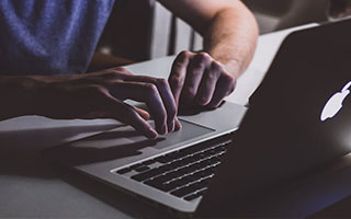 九游体育全站-虚拟经济推动电竞产业链深度整合，电子竞技的虚拟性